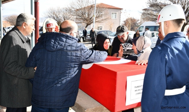 Cinayete kurban giden sözleşmeli er son yolculuğuna uğurlandı!