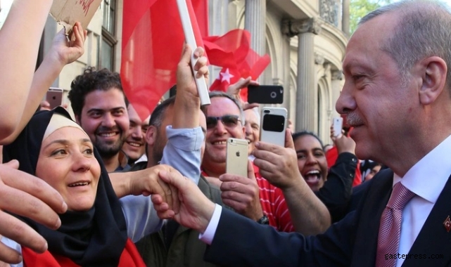 Cumhurbaşkanı Erdoğan sahaya iniyor! Emeklilere özel indirim kartı geliyor!