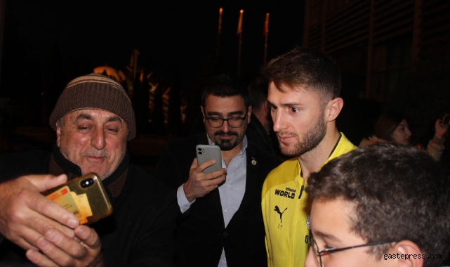 Fenerbahçe, Kayseri’de coşkuyla karşılandı!