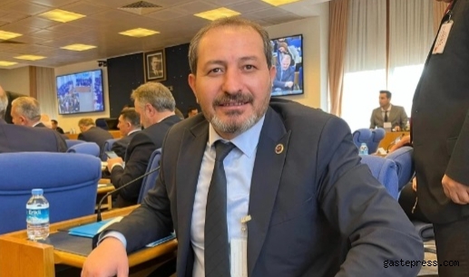 İYİ Partili Osman Türk, "HDP ve DEM Partisinin biran önce kapatılmalı"