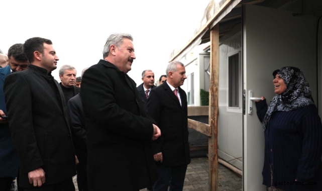 Kayseri’nin yardım tırları, Kardeş Belediye Yeşilyurt’a teslim edildi!