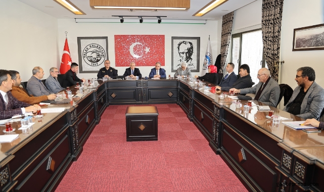 Talas’ta merkez muhtarlarla 5 yılın değerlendirmesi!