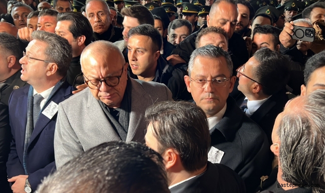 'Terörist Demirtaş'a selam gönderen Özel...'