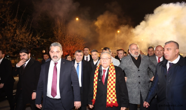 Başkan Büyükkılıç, Ankara dönüşü coşkuyla karşılandı!