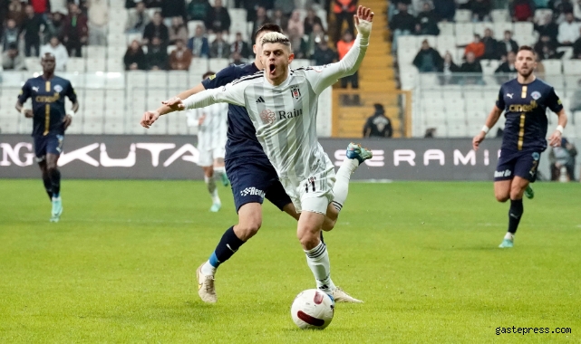Beşiktaş sahasında Kasımpaşa'ya 3-1 mağlup oldu!