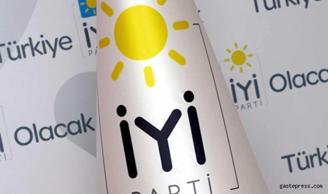 İyi Parti'de bir toplu istifa krizi daha! Hepsi AK Parti'ye geçti!
