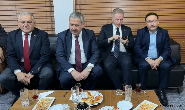 Protokol, İstanbul Mobilya Fuarı öncesi bir araya geldi!