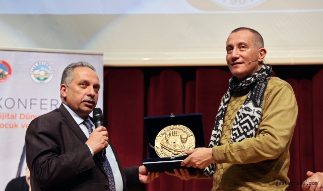 Talas'ta 'Dijital Baba' söyleşisi!