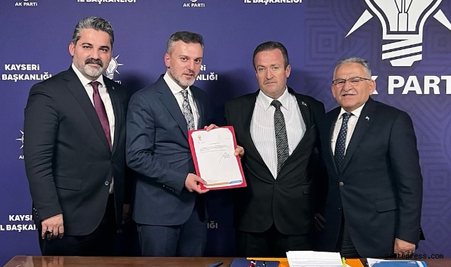 AK Parti Felahiye İlçe Başkanı Halit Abul oldu!