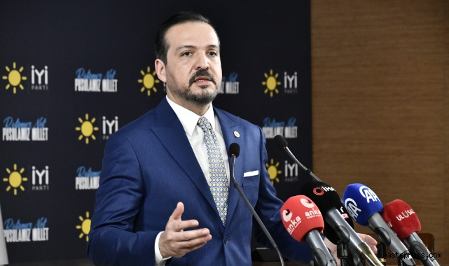 İYİ Parti Sözcüsü Zorlu’dan 'afiş' açıklaması!