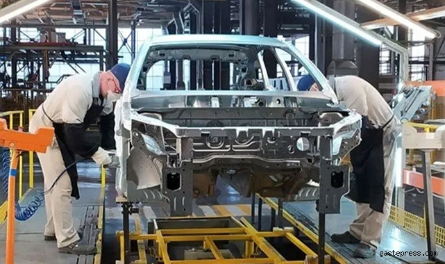 Otomotiv'de imalat ve ihracat azaldı, pazar yüzde 54 büyüdü!