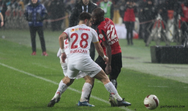 Trendyol Süper Lig: Gaziantep FK: 1 - Kayserispor: 1