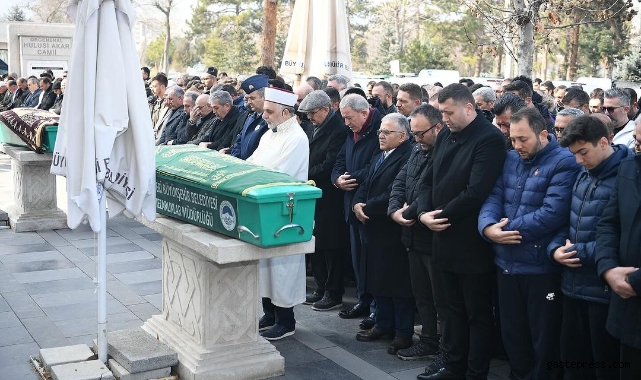 Vekil Akar’ın dayısı Maraşlıoğlu son yolculuğuna uğurlandı!