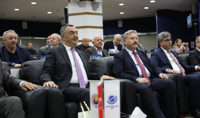Başkan Büyüksimitci: “Türkiye uyguladığı makroekonomik politikadan taviz vermemeli”