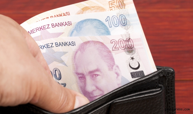 Emeklilere ikramiyenin 3 bin liraya çıkarılmasına ilişkin madde TBMM'de kabul edildi!