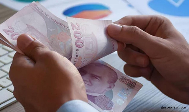 Emeklilerin beklediği gün geldi: Ödemeler yarın hesaplarda!