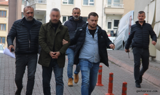Eniştesini vurup üzerinden otomobille geçen şahıs adliyede
