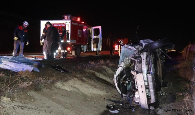Kayseri- Nevşehir yolunda feci kaza: 3 ölü, 6 yaralı