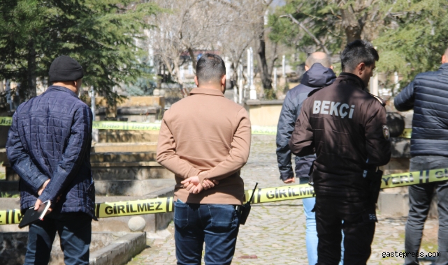 Mezarlıkta 4 aylık cenin bulundu!