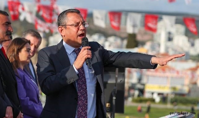 Özgür Özel'den gençlere kritik çağrı: 'Sandığa davet ediyorum'