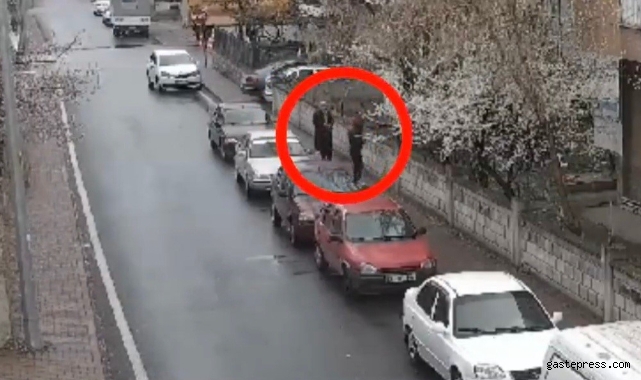 "Polisim" dedi, yaşlı adamın 560 bin TL değerindeki altınlarını dolandırdı!