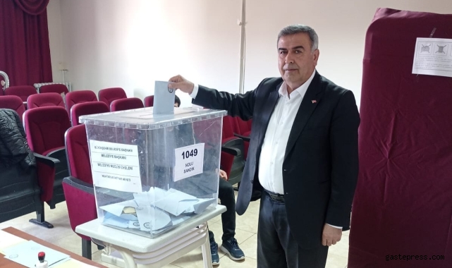 Sarız ‘CHP’ dedi!