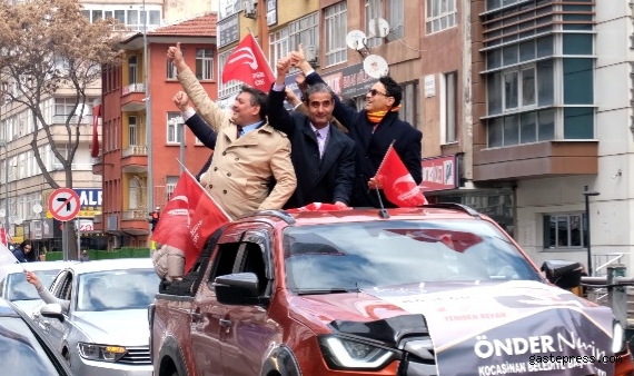 Yeniden Refah Partisi'nden Gövde Gösterisi!