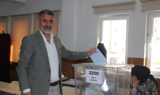 Yurder Şahin oyunu kullandı!