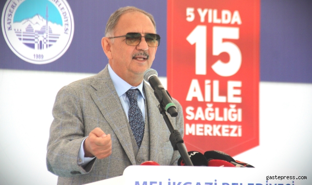 Bakan Özhaseki: "Deprem bölgesinde bakanlık olarak binden fazla şantiyemiz var, 300 bin konutun yapımı devam ediyor"