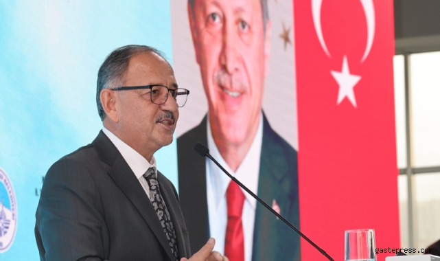 Bakan Özhaseki: “Şehirlerimiz, millet bahçelerimizle nefes alıyor”