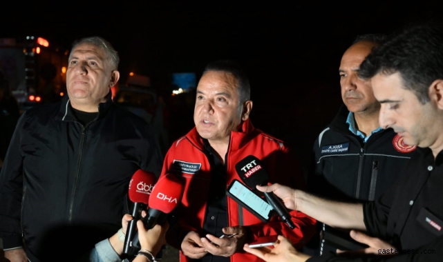 Başkan Böcek: "Teleferikteki 25 kabinde 184 vatandaşımızı kurtarma çalışmaları sürüyor"