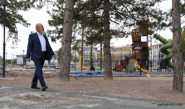 Başkan Çolakbayrakdar, "Çocukların hayalini süsleyen örnek parklar yapıyoruz”