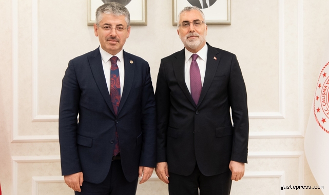 Kayseri Milletvekili Çopuroğlu Bakanlıklardan bir şey almadan bırakmıyor!