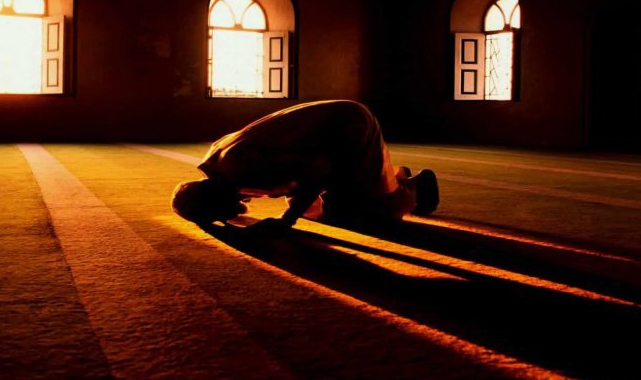 Optimar anketinde 'namaz kılıyor musunuz?' sorusuna dikkat çeken yanıt!