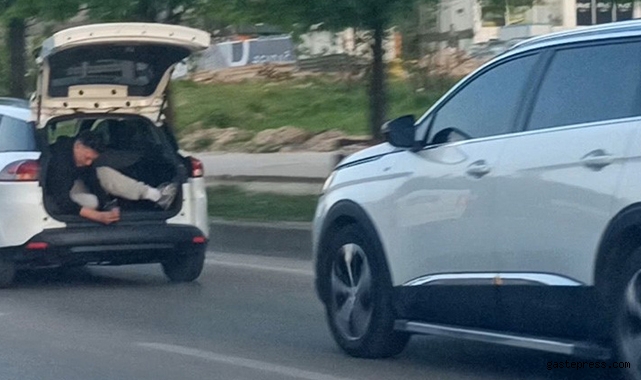 Sosyal medya sevdasına canını hiçe saydı!
