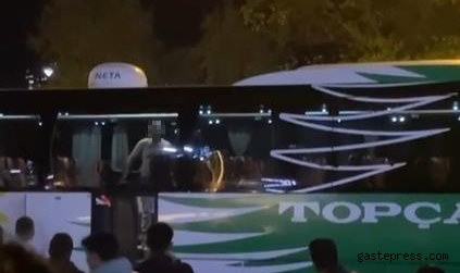 Kayseri'den Otobüse binen yolcu Tokat'ta muavini rehin aldı!