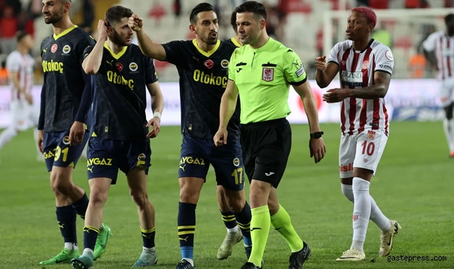 VAR kayıtları açıklandı Fenerbahçe aleyhine verilen penaltının düğümü çözüldü!