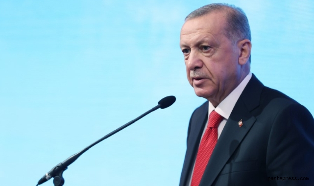 Cumhurbaşkanı Erdoğan: "Öğretmenlerimizi olumsuzluktan korumak ve güvenli ortamı sunmak asli görevimizdir"