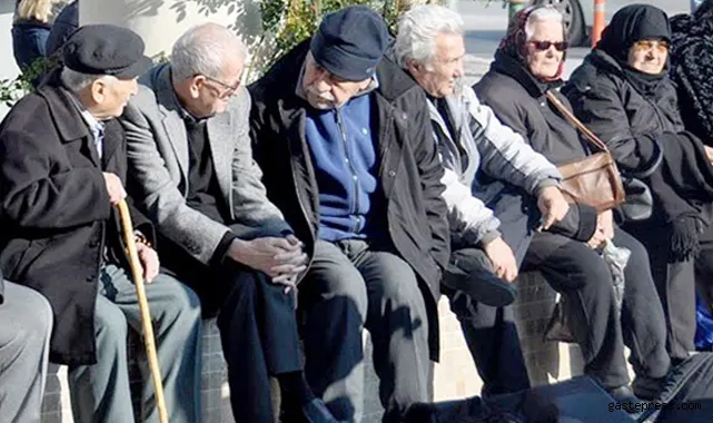 Emekliler ile ilgili yeni çalışma: Kamu tesislerinde indirim uygulanacak!