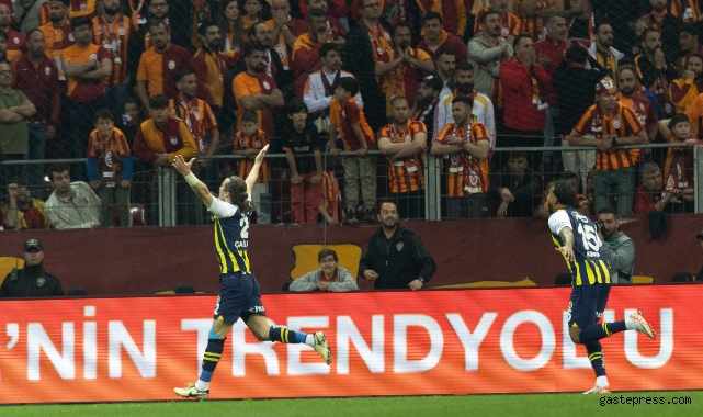 Fenerbahçe deplasmanda Galatasaray'ı devirdi!