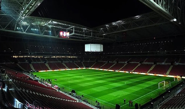 Galatasaray, şampiyonluk kutlamasının tarihini ve bilet fiyatlarını açıkladı!
