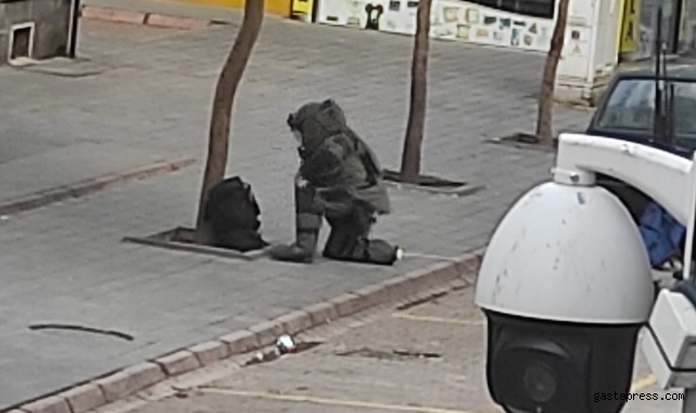 Kayseri’de aynı bölgede bulunan üç şüpheli çanta fünyeyle patlatıldı!