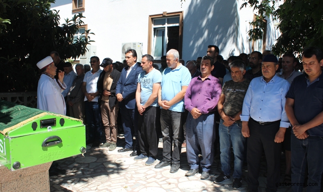 Kazanın kardeşinden ayırdığı 8 yaşındaki Doruk toprağa verildi!