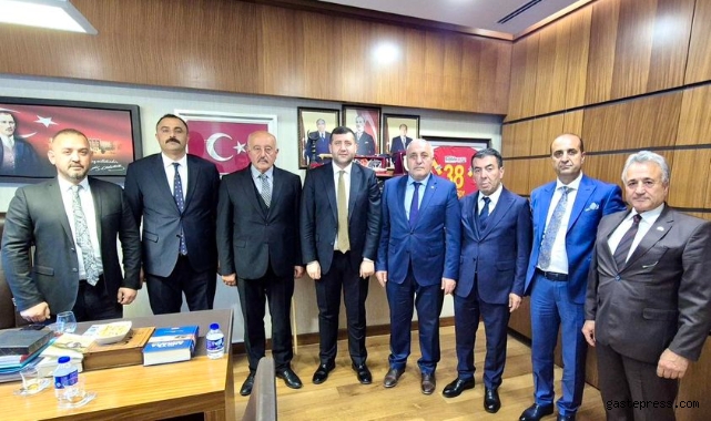 Milletvekili Baki Ersoy, MHP İl Teşkilatı ve İlçe Belediye Başkanlarıyla Bir Araya Geldi!