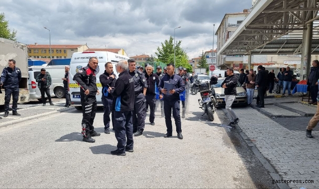 Pazarcılar arasında kız alıp verme meselesinden dolayı kavga: 1'i silahla, 4 yaralı!