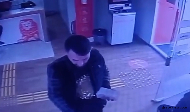 Sahte genç kız profili açarak vatandaşları dolandıran çete çökertildi!