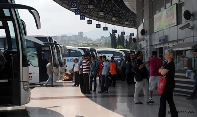 Kurban Bayramı tatili 9 gün oldu! Elinizi çabuk tutun 12 bin ek otobüs seferinin biletleri satışa sunuldu!