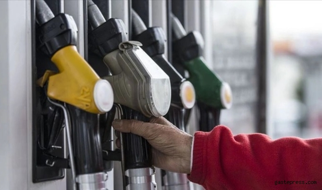 Motorine zam geldi! Litre fiyatı 40 lirayı aştı, güncel akaryakıt fiyatları!