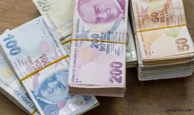 "Para Destesi Görseli ve '2 Saat İçinde Borsada Kazandım' Yazısına İnandı!