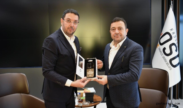 Türkiye'nin Yeni Akıllı Cep Telefonu OVION, Kayseri OSB Yönetimine Tanıtıldı!